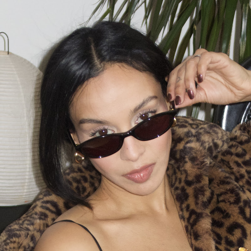 Diya Eats Well | Diya Eggleston