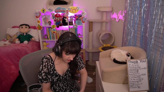 Singing and Improv Ventriloquism 😶🎵 Stephy, Auggie and Gaming Later 😄🎮 !subalert !drseuss