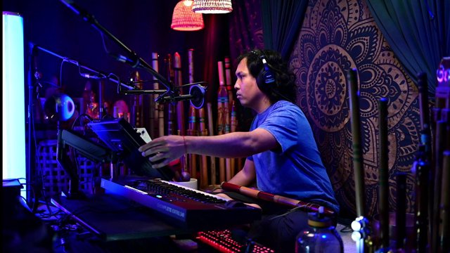 Melodic Zen Meditation with Guru Thanet