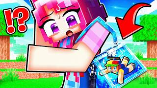 I Built a TINY POOL Inside Daisy's PURSE in Minecraft...