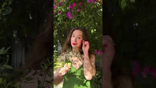 🌿 I saw a wedding planner do this! #weddingplanning #bridalbouquet