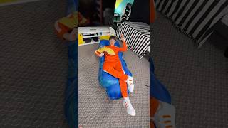 Instant inflatable bed