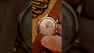 Almost 80 years old Omega - and still breathtaking 😮‍💨 available next Thursday at Goldammer.me 🤝