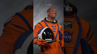 Orang ini baru balik dari Bulan! 🚀 idi sambut oleh tetangga nya komplek. 🥺❤️ #VictorGlover #Artemis2