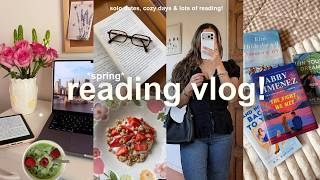 cozy *SPRING* reading vlog!🍓solo dates, cafes, self care & lots of reading!