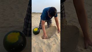 hide watermelon 🍉 in desert 🏜️ sand #experiment #survival #desert #outdoors