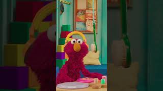 DJ Elmo! 🎵🎶 #sesamestreet