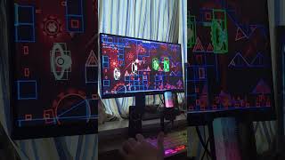 320hz Gaming Monitor Vs Geometry Dash 🤯 #titanarmy